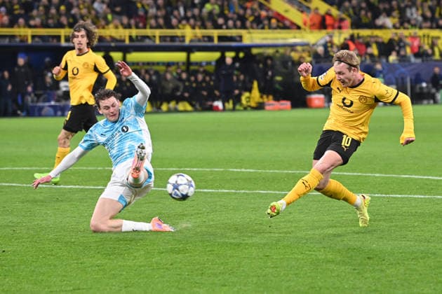 Julian BRANDT DO scores the goal for 1 0 Football UEFA Champions League group stage 6 matchday, matchday6, Borussia Dortmund DO FK Bodoe Glimt on 10 12 2025 in Dortmund Germany UEFA regulations prohibit any use of photographs as image sequences and or quasi video Â