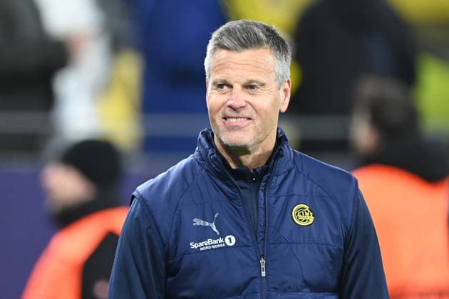 Coach Kjetil KNUTSEN FK Bodoe Glimt, Bodö Glimt Schlussjubel, FK Bodoe Glimt, Bodö Glimt Fußball UEFA Champions League Group Stage 6 Spieltag, matchday6, Borussia Dortmund DO FK Bodoe Glimt 2 2 am 10 12 2025 in Dortmund Deutschland UEFA regulations prohibit any use of photographs as image sequences and or quasi video Â