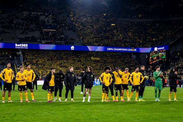 players of Borussia Dortmund thanked the fans, during the match Borussia Dortmund vs FK Bodo Glimt at the BVB Stadion Dortmund for the Champions League League phase Matchday 6 season 2025 2026 in DORTMUND, Germany on 10 December 2025, photo by Stefan Koops EYE4images DeFodi Images