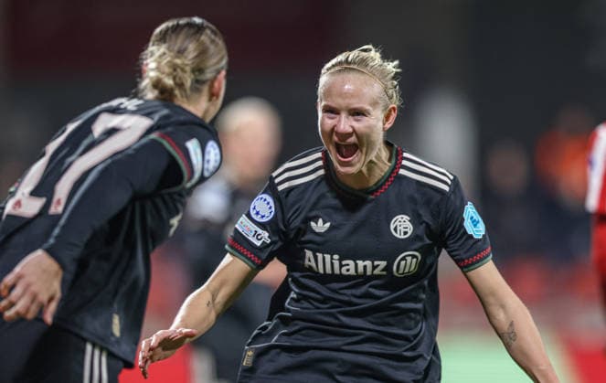 ESP, Madrid, Atletico Madrid vs FC Bayern Munich, WomenÂs Champions League, Football, UEFA, Season 2025 2026, Centro Deportivo Wanda Alcala de Henares, 5 Matchday in picture Pernille Harder Bayern Munich 21 scores the goal for 2 1, joy, jubilation and emotion Gol, alegria, jubilo y emocion DFB DFL REGULATIONS PROHIBIT ANY USE OF PHOTOGRAPHS AS IMAGE SEQUENCES AND OR QUASI VIDEO, 10 12 2025 Copyright: HMBxMedia HendrikxHamelau