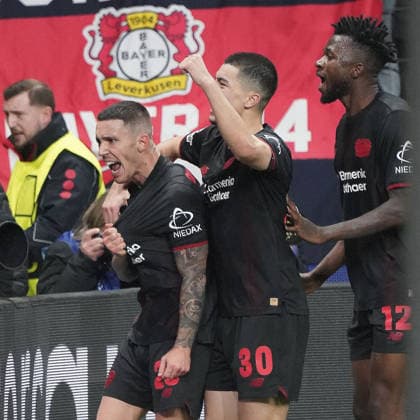 Football, UEFA Champions League 2025 2026, Bayer 04 Leverkusen, Newcastle United 10 12 2025 Bayarena Leverkusen, Alejandro Grimaldo , Ibrahim Maza, Edmond Tapsoba all Bayer 04 Leverkusen, Goal celebration