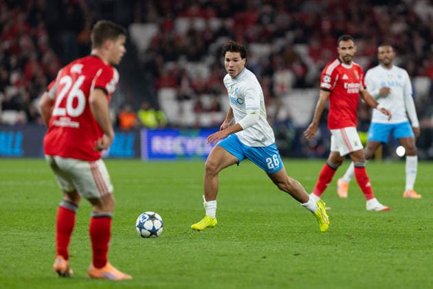 December 10, 2025, Lisbon, Lisbon, Portugal: Napoli midfielder from Croatia MARKO ROG (30) in action during the game for Matchday 6 of Group Phase of the UEFA Champions League between Benfica and Napoli at Estadio da Luz Lisbon Portugal - ZUMAs359 20251210_zsp_s359_256 Copyright: xAlexandrexdexSousax
