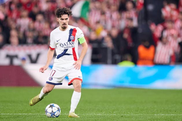Athletic Club v Paris Saint-Germain FC - UEFA Champions League 2025-26 League Phase MD6 Vitor Machado Ferreira Vitinha of Paris Saint-Germain in action during the UEFA Champions League 2025-26 League Phase MD6 match between Athletic Club and Paris Saint-Germain FC at San Mames on December 10, 2025, in Bilbao, Spain. Bilbao San Mames Basque Coountry Spain RL_ATHvPSG_CL_000214 Copyright: xRicardoxLarreinax