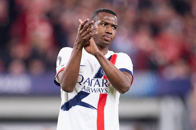 Athletic Club v Paris Saint-Germain FC - UEFA Champions League 2025-26 League Phase MD6 William Pacho of Paris Saint-Germain reacts during the UEFA Champions League 2025-26 League Phase MD6 match between Athletic Club and Paris Saint-Germain FC at San Mames on December 10, 2025, in Bilbao, Spain. Bilbao San Mames Basque Coountry Spain RL_ATHvPSG_CL_000307 Copyright: xRicardoxLarreinax
