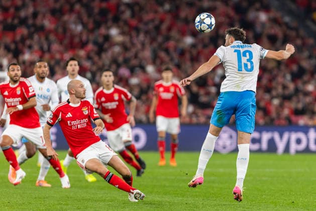 December 10, 2025, Lisbon, Portugal: Amir Rrahmani (R) of SSC Napoli seen in action during the UEFA Champions League Matchday 6 between SL Benfica and SSC Napoli at Estadio da Luz Stadium. Final score SL Benfica 2 : 0 SSC Napoli Lisbon Portugal - ZUMAs197 20251210_aaa_s197_335 Copyright: xHugoxAmaralx