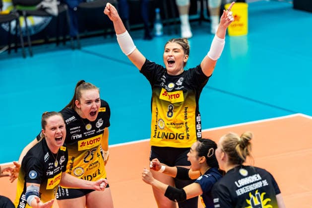 10 12 2025, GER, Volleyball, Women, Season 25 26, ZOI DVV Pokal, Semifinal, VfB 91 Suhl Lotto Thueringen Dresdner SC Mackenzie Foley VfB Suhl Lotto Thueringen 98527 Suhl Sporthalle Wolfsgrube Thüringen Germany