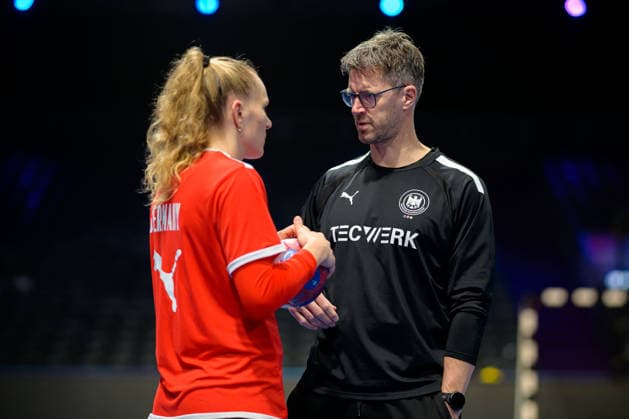 Handball, Womens World Championship Germany Training Annika Lott Germany , Coach Markus Gaugisch Germany Rotterdam Ahoey Netherlands