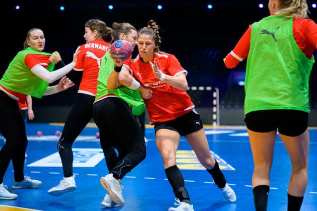 Handball, Womens World Championship Germany Training Mareike Thomaier Germany , Xenia Smits Germany Rotterdam Ahoey Netherlands