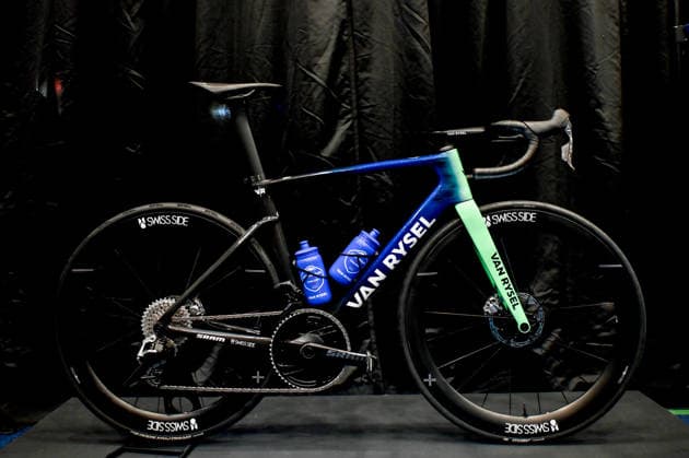 Decathlon - CMA CGM Cycling Team 2026 Presentation The 2026 Van Rysel bike of the Decathlon - CMA CGM cycling team is revealed during the team presentation of the DECATHLON - CMA CGM cycling team ahead of the upcoming 2026 season in Villeneuve d Ascq, France, on December 11, 2025. Villeneuve d Ascq France  Copyright: xGautierxDemouveauxx originalFilename:demouveaux-notitle251211_npOHq.jpg