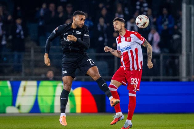 STURM GRAZ - CRVENA ZVEZDA Maurice Malone of Sturm and Rade Krunic of Crvena Zvezda during the league phase of UEFA Europa league football match between SK Sturm Graz and FK Crvena Zvezda Belgrade. Graz, Austria, December 11, 2025. Photo by Branislav Racko Copyright: xx 080A3367