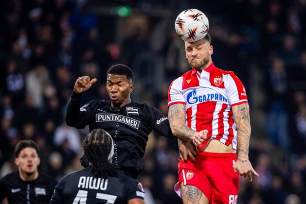 STURM GRAZ - CRVENA ZVEZDA Jeyland Mitchell of Sturm and Marko Arnautovic of Crvena Zvezda during the league phase of UEFA Europa league football match between SK Sturm Graz and FK Crvena Zvezda Belgrade. Graz, Austria, December 11, 2025. Photo by Branislav Racko Copyright: xx 080A3509