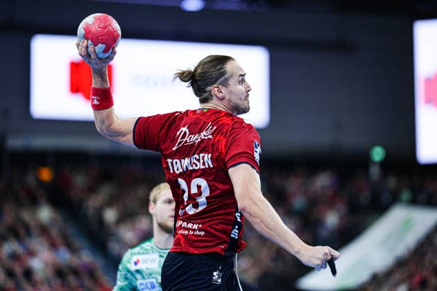 Throw Goal Kent Robin Toennesssen SG Flensburg Handewitt, 23 GER, SG Flensburg Handewitt vs Fuechse Berlin, Handball, Bundesliga, Matchday 16, Season 2026 2026, 11 12 2025 GER, SG Flensburg Handewitt vs Fuechse Berlin, Handball, Bundesliga, Matchday 16, Season 2026 2026, 11 12 2025 Flensburg Copyright: xEibner-Pressefoto MarcelxvonxFehrnx EP_MFN
