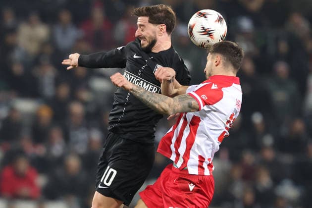 SOCCER - UEFA EL, Sturm vs Red Star GRAZ,AUSTRIA,11.DEC.25 - SOCCER - UEFA Europa League, SK Sturm Graz vs Red Star Belgrade. Image shows Otar Kiteishvili (Sturm) and Rade Krunic (Red Star).  GEPAxpictures xChrisxBauer