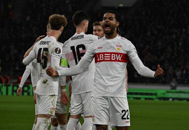 11 12 2025, xsltx, Football UEFA Europa League, VfB Stuttgart Maccabi Tel Aviv v l Lorenz Assigon VfB Stuttgart celebrate the goal, The goal celebration for 1 0 Stuttgart