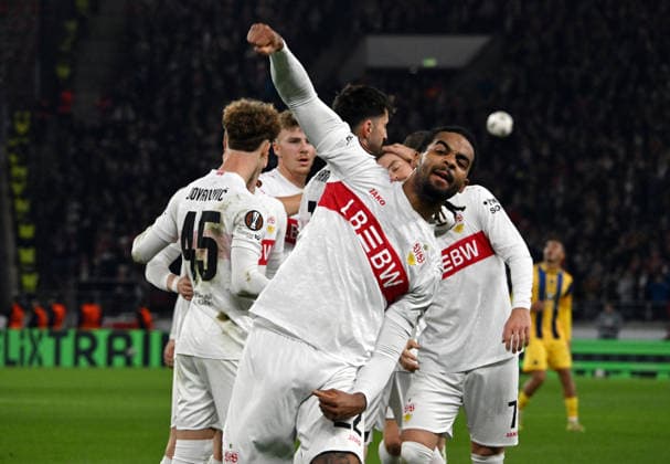 11 12 2025, xsltx, Football UEFA Europa League, VfB Stuttgart Maccabi Tel Aviv v l Lorenz Assigon VfB Stuttgart celebrate the goal, The goal celebration for 1 0 Stuttgart