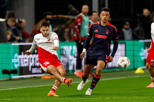 2025-12-11 FC Utrecht v Nottingham Forest FC - UEFA Europa League 2025 26 League Phase MD6 UTRECHT, NETHERLANDS - DECEMBER 11: Souffian El Karouani of FC Utrecht passes the ball during the UEFA Europa League 2025 26 League Phase MD6 match between FC Utrecht and Nottingham Forest FC at Stadion Galgenwaard on December 11, 2025 in Utrecht, Netherlands. Utrecht Stadion Galgenwaard Netherlands Content not available for redistribution in The Netherlands directly or indirectly through any third parties. Copyright: xBenxGalx