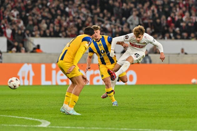 Europa League VfB Stuttgart Maccabi Tel Aviv 11 12 2025 STUTTGART, GERMANY 11 DECEMBER in the duel Itamar NOY Maccabi Tel Aviv 30 and Lazar JOVANOVIC VfB Stuttgart 45 during the match between VfB Stuttgart and Maccabi Tel Aviv on matchday 6 of the UEFA Europa League league phase at the MHP Arena Copyright: xBEAUTIFULxSPORTS Goldbergx
