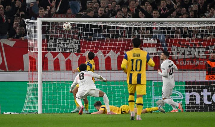 GOAL to 2 2 Tiago Tomas VfB Stuttgart 08 VfB Stuttgart vs Maccabi Tel Aviv FC EUROPA LEAGUE EL 11 12 2025 DFL REGULATIONS PROHIBIT ANY USE OF PHOTOGRAPHS AS IMAGE SEQUENCES AND OR QUASI VIDEO VfB Stuttgart vs Maccabi Tel Aviv FC EUROPA LEAGUE EL