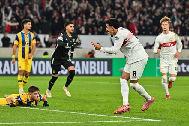Europa League VfB Stuttgart Maccabi Tel Aviv 11 12 2025 STUTTGART, GERMANY 11 DECEMBER The Swabians celebrate after Tiago TOMAS VfB Stuttgart 8 Goal Goal scorer Happy during the match between VfB Stuttgart and Maccabi Tel Aviv on matchday 6 of the UEFA Europa League at the MHP Arena Copyright: xBEAUTIFULxSPORTS Goldbergx