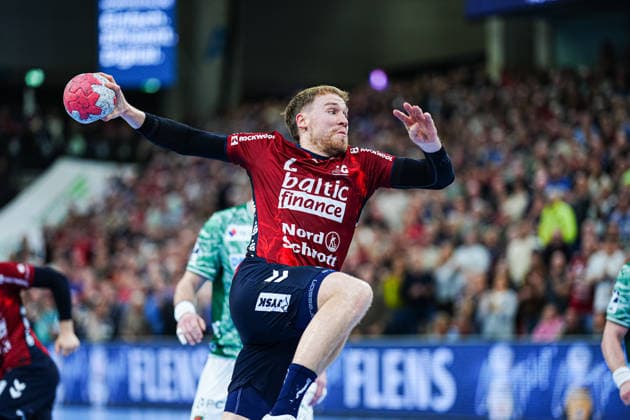 Throw Goal Simon Pytlick SG Flensburg Handewitt, 02 GER, SG Flensburg Handewitt vs Fuechse Berlin, Handball, Bundesliga, Matchday 16, Season 2026 2026, 11 12 2025 GER, SG Flensburg Handewitt vs Fuechse Berlin, Handball, Bundesliga, Matchday 16, Season 2026 2026, 11 12 2025 Flensburg Copyright: xEibner-Pressefoto MarcelxvonxFehrnx EP_MFN
