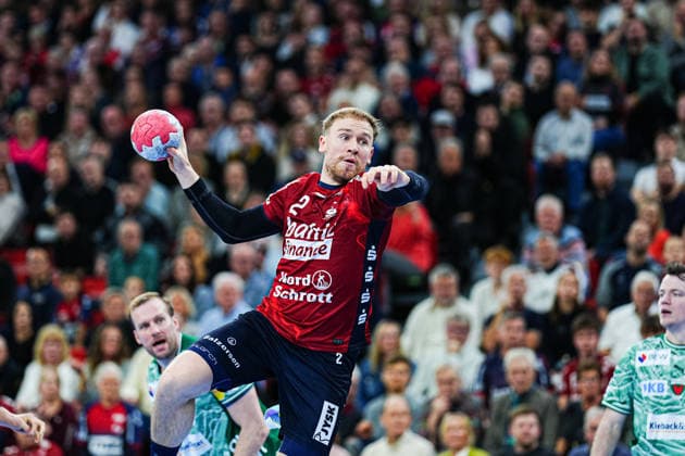 Throw Goal Simon Pytlick SG Flensburg Handewitt, 02 GER, SG Flensburg Handewitt vs Fuechse Berlin, Handball, Bundesliga, Matchday 16, Season 2026 2026, 11 12 2025 GER, SG Flensburg Handewitt vs Fuechse Berlin, Handball, Bundesliga, Matchday 16, Season 2026 2026, 11 12 2025 Flensburg Copyright: xEibner-Pressefoto MarcelxvonxFehrnx EP_MFN