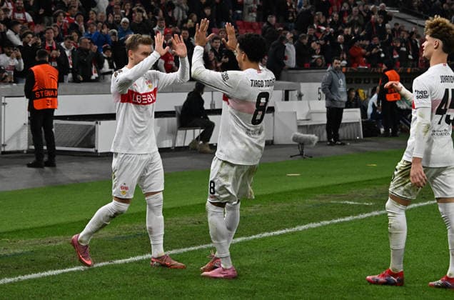 11 12 2025, xsltx, Football UEFA Europa League, VfB Stuttgart Maccabi Tel Aviv v l Maximilian Mittelstädt VfB Stuttgart celebrate the goal, The goal celebration for 3 0 Stuttgart