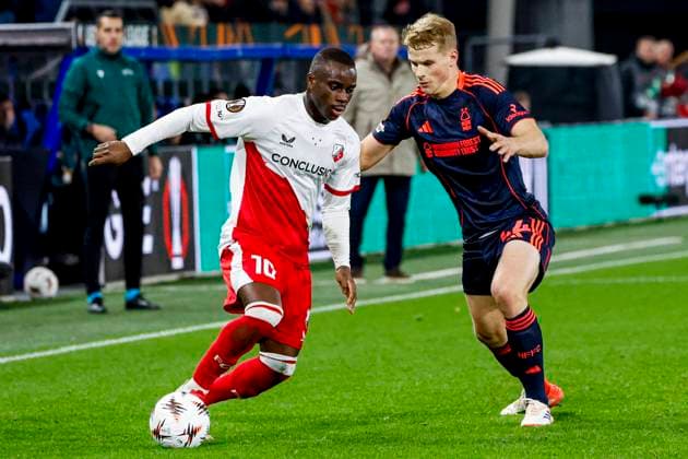 Yoann Cathline of FC Utrecht and Zach Abbott of Nottingham Forest battle for the ball FC Utrecht v Nottingham Forest FC, UEFA Europa League 2025 26 League Phase MD6, FC Utrecht v Nottingham Forest FC, Stadion Galgenwaard, December 11, 2025, Utrecht, Netherlands.