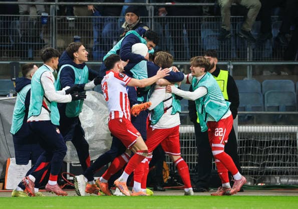 SOCCER - UEFA EL, Sturm vs Red Star GRAZ,AUSTRIA,11.DEC.25 - SOCCER - UEFA Europa League, SK Sturm Graz vs Red Star Belgrade. Image shows the rejoicing of Red Star .  GEPAxpictures xWolfgangxGrebien