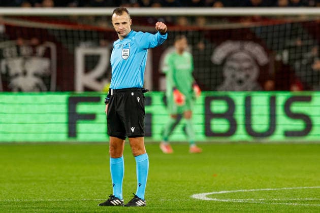 2025-12-11 FC Utrecht v Nottingham Forest FC - UEFA Europa League 2025 26 League Phase MD6 UTRECHT, NETHERLANDS - DECEMBER 11: Referee Irfan Peljto looks on during the UEFA Europa League 2025 26 League Phase MD6 match between FC Utrecht and Nottingham Forest FC at Stadion Galgenwaard on December 11, 2025 in Utrecht, Netherlands. Utrecht Stadion Galgenwaard Netherlands Content not available for redistribution in The Netherlands directly or indirectly through any third parties. Copyright: xBenxGalx