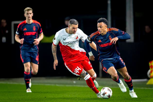 FC Utrecht defender Mike Eerdhuijzen, Nottingham Forest FC forwarder Dan Ndoye during the match FC Utrecht vs Nottingham Forest FC at the Stadium de Galgenwaard for the Europa League League phase Matchday 6 season 2025 2026 in UTRECHT, Netherlands on 11 december 2025, photo by Marcel van Dorst EYE4images DeFodi Images