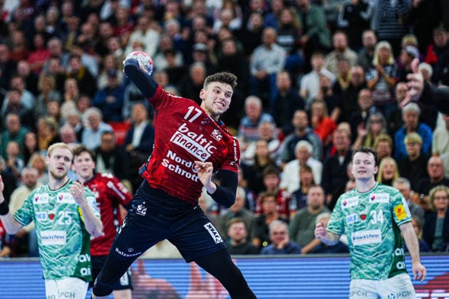 Throw Goal Marco Grgic SG Flensburg Handewitt, 17 GER, SG Flensburg Handewitt vs Fuechse Berlin, Handball, Bundesliga, Matchday 16, Season 2026 2026, 11 12 2025 GER, SG Flensburg Handewitt vs Fuechse Berlin, Handball, Bundesliga, Matchday 16, Season 2026 2026, 11 12 2025 Flensburg Copyright: xEibner-Pressefoto MarcelxvonxFehrnx EP_MFN