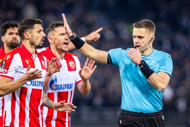 STURM GRAZ - CRVENA ZVEZDA Referee Damian Sylwestrzak during the league phase of UEFA Europa league football match between SK Sturm Graz and FK Crvena Zvezda Belgrade. Graz, Austria, December 11, 2025. Photo by Branislav Racko Copyright: xx 080A4170