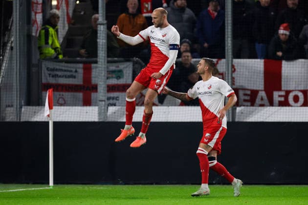 2025-12-11 FC Utrecht v Nottingham Forest FC - UEFA Europa League 2025 26 League Phase MD6 UTRECHT, NETHERLANDS - DECEMBER 11: Mike van der Hoorn of FC Utrecht celebrates after scoring the team s first goal with Mike Eerdhuijzen of FC Utrecht during the UEFA Europa League 2025 26 League Phase MD6 match between FC Utrecht and Nottingham Forest FC at Stadion Galgenwaard on December 11, 2025 in Utrecht, Netherlands. Utrecht Stadion Galgenwaard Netherlands Content not available for redistribution in The Netherlands directly or indirectly through any third parties. Copyright: xJorisxVerwijstx