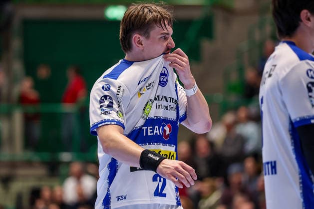 11 12 2025, Handball, HBL, Bergischer HC ThSV Eisenach, Unihalle Wuppertal Felix Aellen Eisenach 22 reacts North Rhine-Westphalia Germany