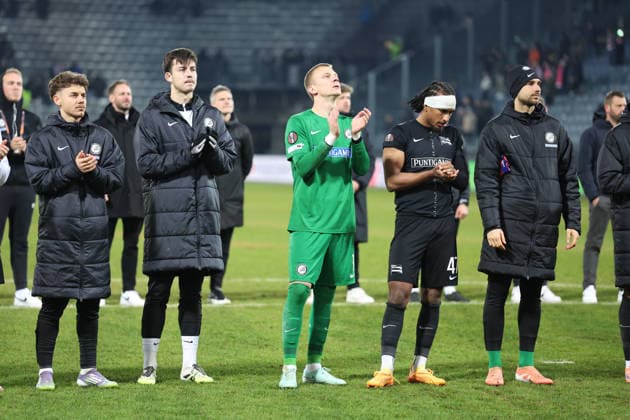 SOCCER - UEFA EL, Sturm vs Red Star GRAZ,AUSTRIA,11.DEC.25 - SOCCER - UEFA Europa League, SK Sturm Graz vs Red Star Belgrade. Image shows Daniil Khudiakov, Oliver Christensen, Emanuel Aiwu and Alexandar Borkovic (Sturm).  GEPAxpictures xChrisxBauer
