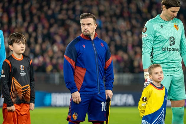11 12 2025, Basel, St Jakob Park, Europa League FC Basel Aston Villa, 10 Xherdan Shaqiri Basel Basel St Jakob Park Basel Switzerland Copyright: xJustPictures.ch PascalxvonxBürenx jp-en-PaVoB-_VB_6392-2