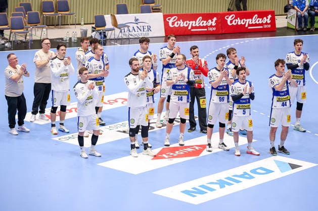 11 12 2025, Handball, HBL, Bergischer HC ThSV Eisenach, Unihalle Wuppertal Disappointment Disappointed faces after the 27 26 win for BHC xxxxxDefeat for Eisenach North Rhine-Westphalia Germany