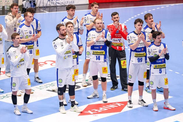 11 12 2025, Handball, HBL, Bergischer HC ThSV Eisenach, Unihalle Wuppertal Disappointment Disappointed faces after the 27 26 win for BHC xxxxxDefeat for Eisenach North Rhine-Westphalia Germany