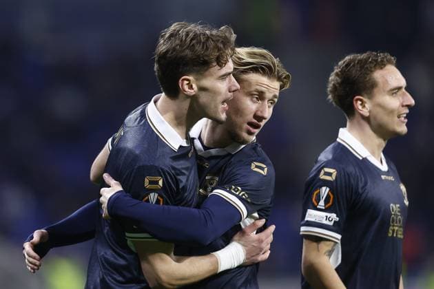 LYON , 17-11-2025 , Groupama Stadium , season 2025 2026 , UEFA Europa League League phase . match between Olympique Lyon and Go Ahead Eagles, Picture shows Eagles players celebrating the goal. Olympique Lyon - Go Ahead Eagles  x200123595x Copyright: