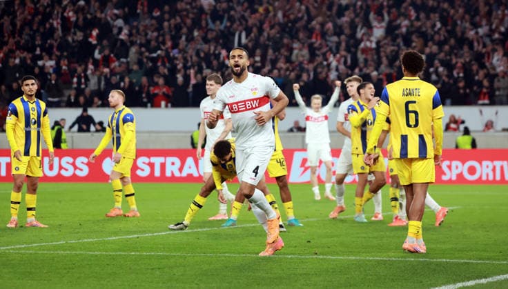 11 12 25 VfB Stuttgart Maccabi Tel Aviv FC Germany, Stuttgart, 11 12 2025, Football, UEFA Europa League, Season 2025 2026, VfB Stuttgart Maccabi Tel Aviv FC Josha Vagnoman VfB Stuttgart Cheer Goal 4 1 Vagnoman