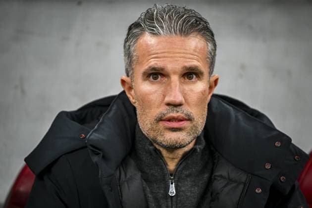 BUCHAREST , 11-12-2025 , National Arena , season 2025 2026 , UEFA Europa League football , League phase matchday 6 , match between FC Steaua Boekarest and Feyenoord , picture shows Feyenoord coach Robin van Persie FCSB - Feyenoord  x200123651x Copyright: