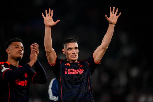 UTRECHT, NETHERLANDS - DECEMBER 11: Nikola Milenkovic of Nottingham Forest celebrates his team s win after the UEFA Europa League 2025 26 League Phase MD6 match between FC Utrecht and Nottingham Forest FC at Stadion Galgenwaard on December 11, 2025 in Utrecht, Netherlands. (Photo by Rene Nijhuis) SPO  Copyright: xRenexNijhuis