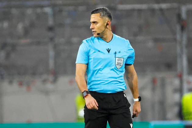 Referee Elchin Masiyev AZE , Germany, Football, UEFA Europa League, Matchday 6, 2025 2026, SC Freiburg vs RB Salzburg, 11 12 2025, Europa Park Stadion Freiburg , Freiburg im Breisgau, Germany Freiburg im Breisgau Europa Park Stadion Freiburg Baden Württemberg Germany Copyright: xGrantxHubbsx