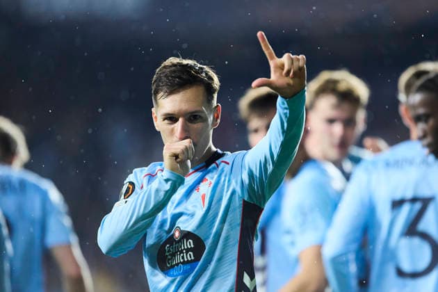 RC Celta de Vigo v Bologna - UEFA Europa League 2025 26 League Phase MD6 VIGO, SPAIN - DECEMBER 11: Bryan Zaragoza of Celta de Vigo celebrates after scoring his team s first goal during to the UEFA Europa League 2025 26 League Phase MD6 match between RC Celta de Vigo and Bologna at Estadio Abanca Balaidos on December 11, 2025 in Vigo, Spain. (Photo by Diego Simon Photo Players Images Magara press) Vigo Estadio Abanca Balaidos Spain Copyright: xDiegoxSimonx