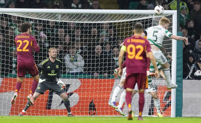 11.12.2025 Celtic v Roma, UEFA Europa League, League Stage ........................... Liam Scales own goal  Copyright: xKennyxRamsay.x78xNewarkxStreet.x NINTCHDBPICT001045072280
