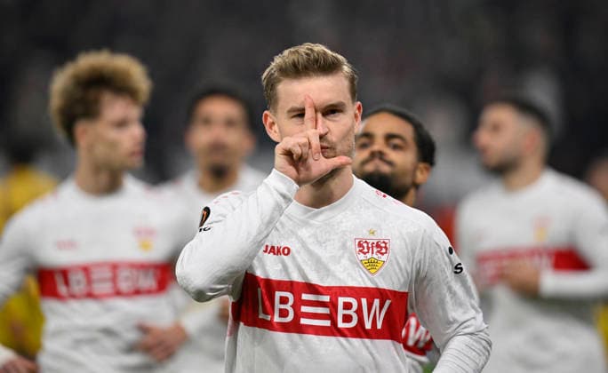 GOAL for 3 0 Penalty, penalty kick Maximilian Mittelstaedt VfB Stuttgart 07 Goal celebration Gesture Gesture VfB Stuttgart vs Maccabi Tel Aviv FC EUROPA LEAGUE EL 11 12 2025 DFL REGULATIONS PROHIBIT ANY USE OF PHOTOGRAPHS AS IMAGE SEQUENCES AND OR QUASI VIDEO VfB Stuttgart vs Maccabi Tel Aviv FC EUROPA LEAGUE EL