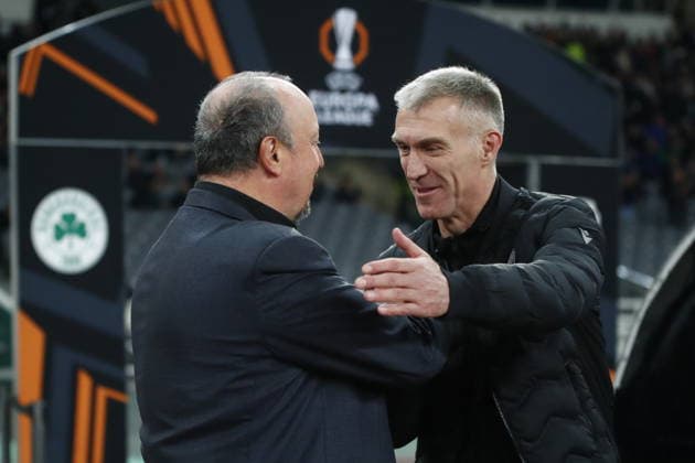 UEFA Europa League - Panathinaikos vs Viktoria Plzen - Rafael Benitez Maudes coach of Panathinaikos greets Martin HyskÃ½ coach of Viktoria Plzen during the UEFA Europa League Phase matchday 6 soccer match between Panathinaikos and Viktoria Plzen at the Olympic Athletic Center of Athens Spyros Louis in Athens, Greece, 11 Decemberr 2025. IMAGO ONE INCH PRODUCTIONS ATHENS GREECE Copyright: xONExINCHxPRODUCTIONSx 6775265