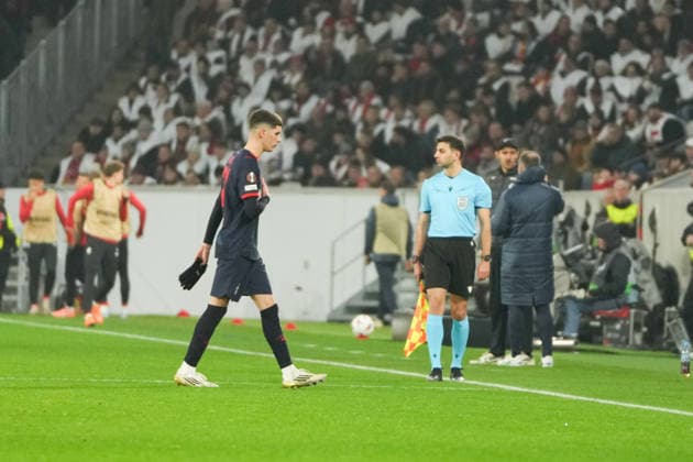 UEFA Europa League SC Freiburg vs FC Salzburg, 11 12 2025 Petar Ratkov FC Salzburg, 21 leaving the pitch UEFA Europa League SC Freiburg vs FC Salzburg, Europa Park Stadion, 11 12 2025 Copyright: xBEAUTIFULxSPORTS Boscox