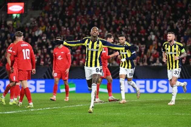 Brann v Fenerbahce - UEFA Europa League BERGEN, NORWAY - DECEMBER 11: Talisca (94) of Fenerbahce celebrates after scoring a goal during the UEFA Europa League week 6 football match between Brann and Fenerbahce at Brann Stadium in Bergen, Norway on December 11, 2025. Oguz Yeter Anadolu Bergen Norway. Editorial use only. Please get in touch for any other usage.  Copyright: x2025xAnadoluxOguzxYeterx
