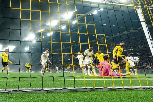 Switzerland UEFA Europa League 2025 26, BSC Young Boys vs LOSC Lille Stadion Wankdorf, Bern goal by Darian Males 39 Young Boys Bern Stadion Wankdorf Bern Switzerland Copyright: xKjetilxWaberx